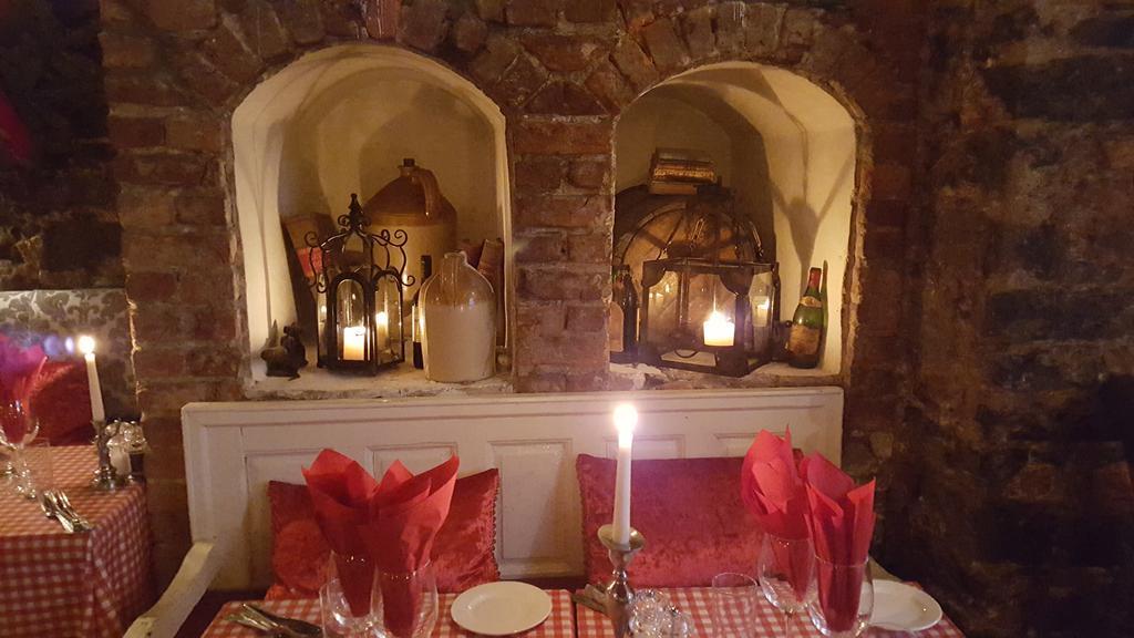 Finnegans Hostel And B&B Accommodation Трали Экстерьер фото